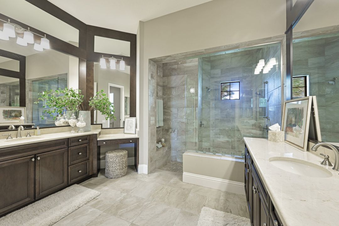 9238 Marble Stone Dr, Naples, FL 34120