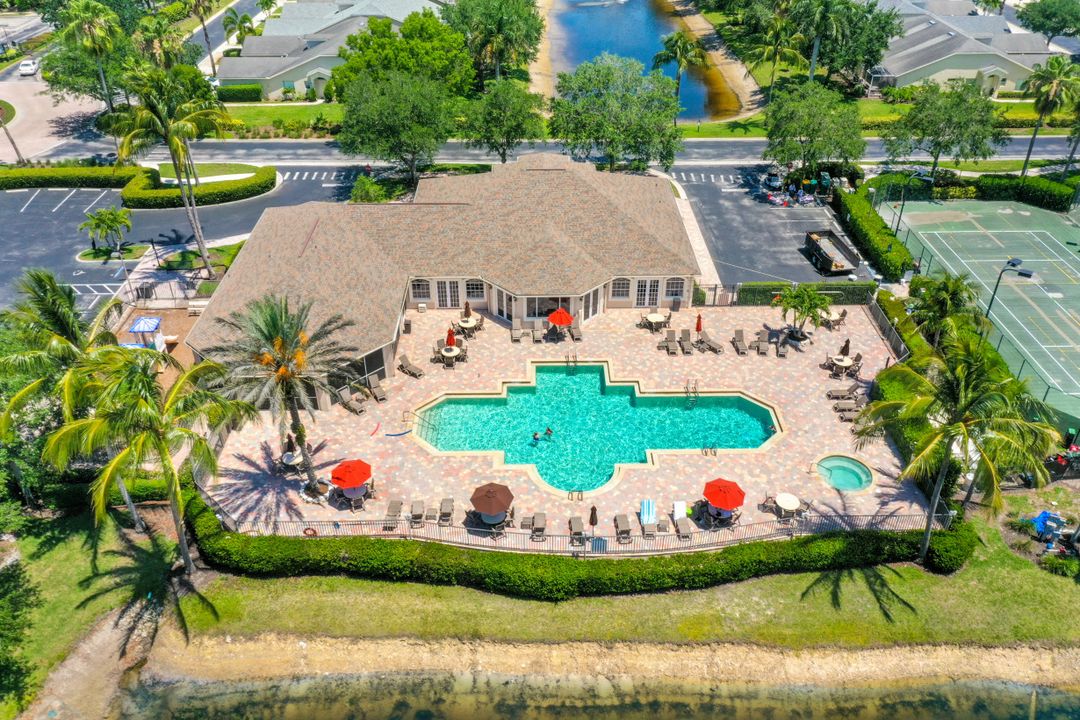 8039 Tauren Ct, Naples, FL 34119