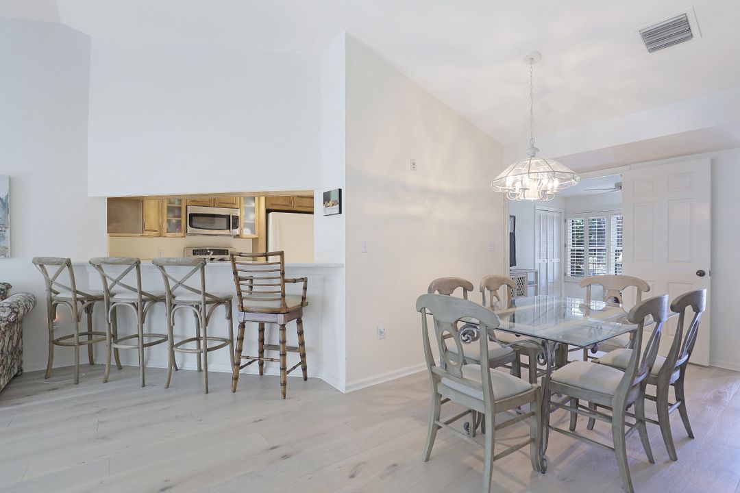 5895 Chanteclair Dr #122, Naples, FL 34108