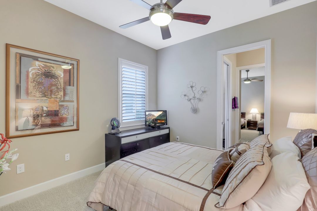 9403 Copper Rock Ct, Naples, FL 34120