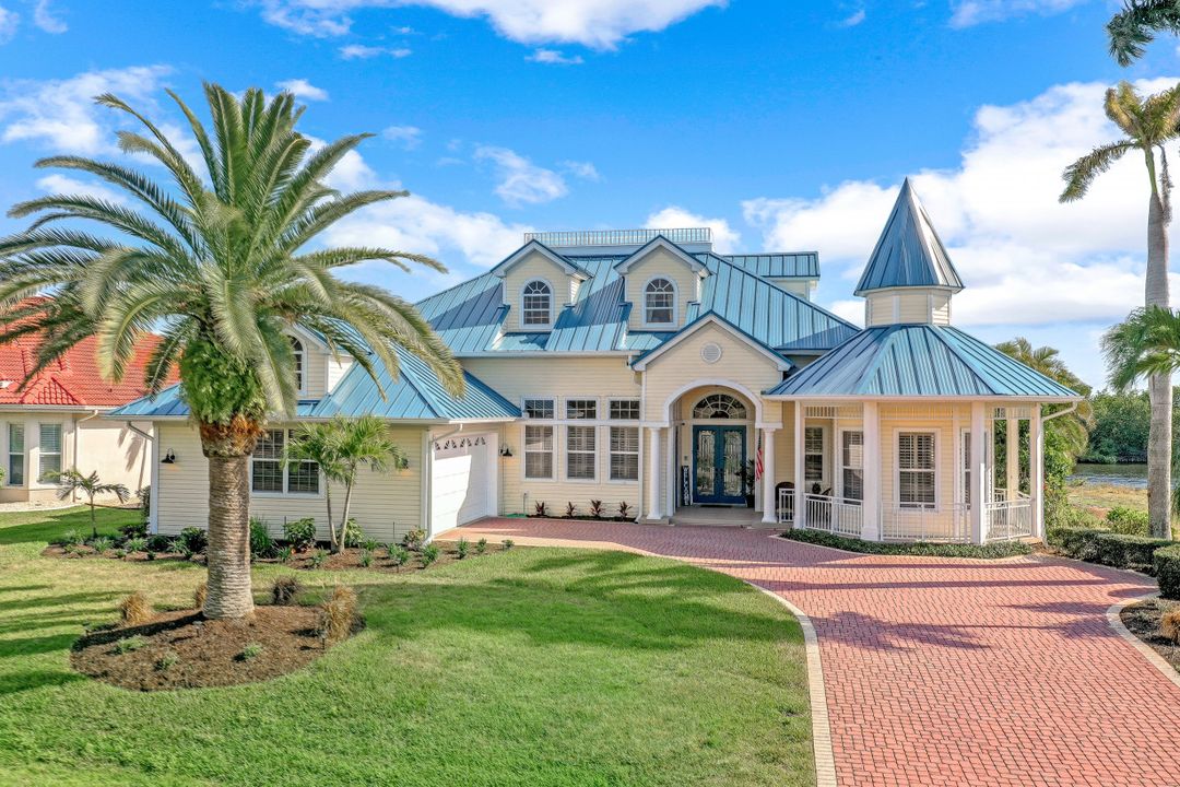 2422 El Dorado Pkwy W, Cape Coral, FL 33914