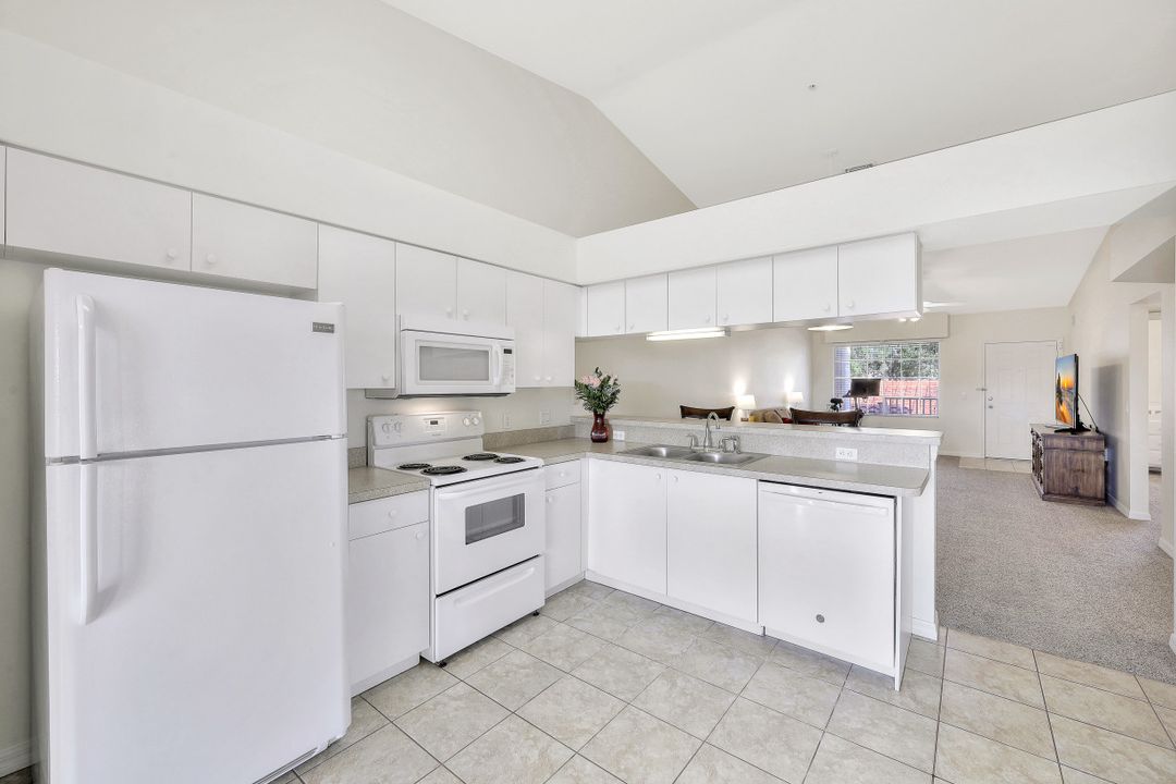 26650 Bonita Fairways Blvd #203, Bonita Springs, FL 34135