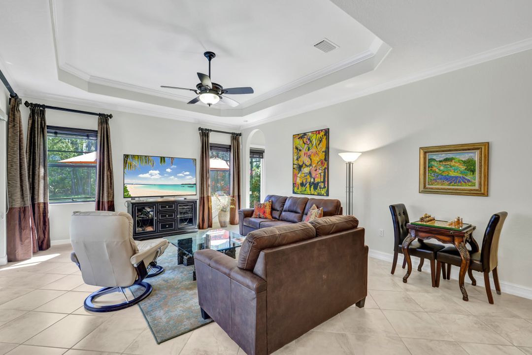 7327 Acorn Way, Naples, FL 34119