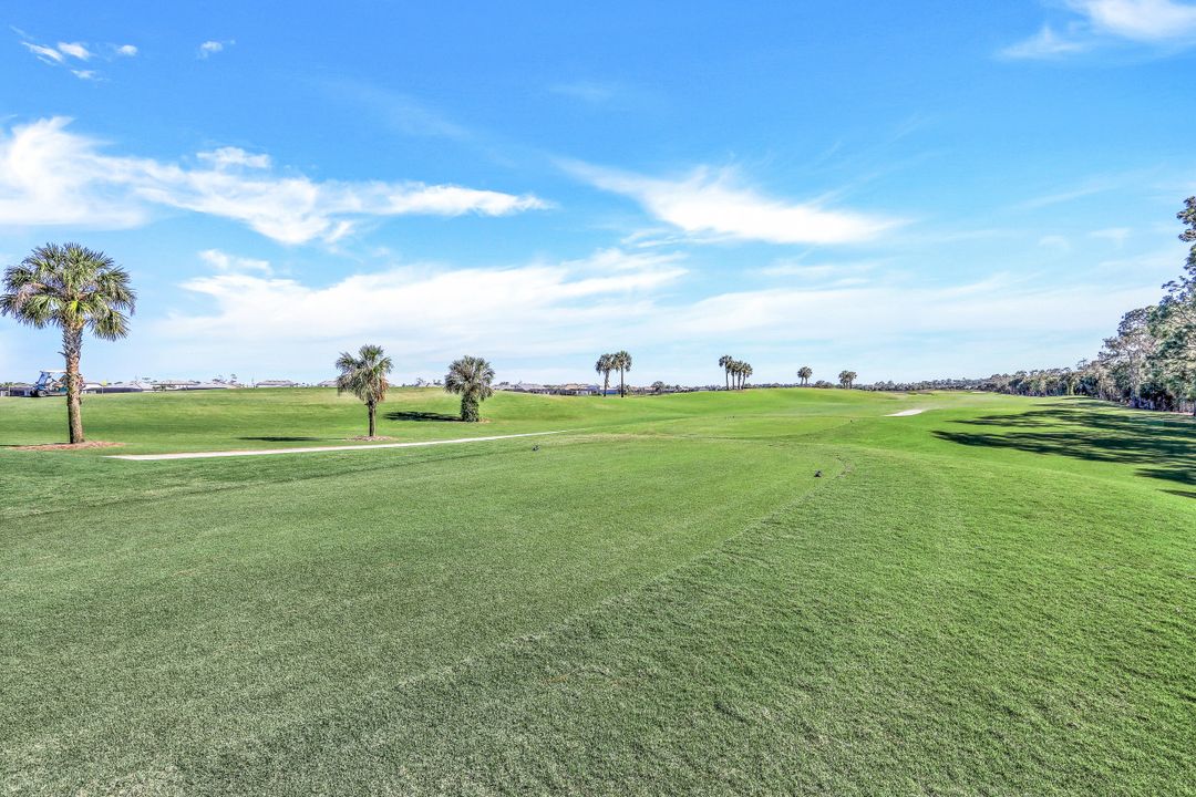 9528 Curlew Dr, Naples, FL 34120