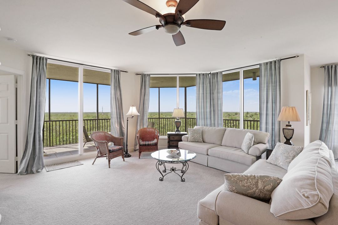 1065 Borghese Ln, Naples, FL 34114