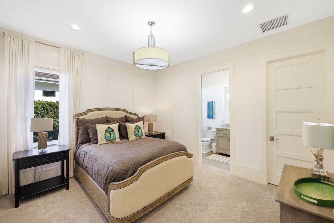 26171 Woodlyn Dr, Bonita Springs, FL 34134