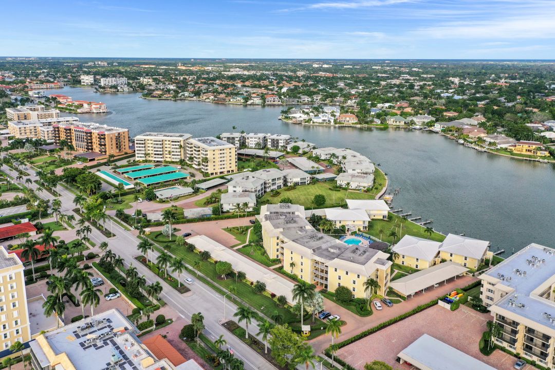 3300 Gulf Shore Blvd N #103, Naples, FL 34103