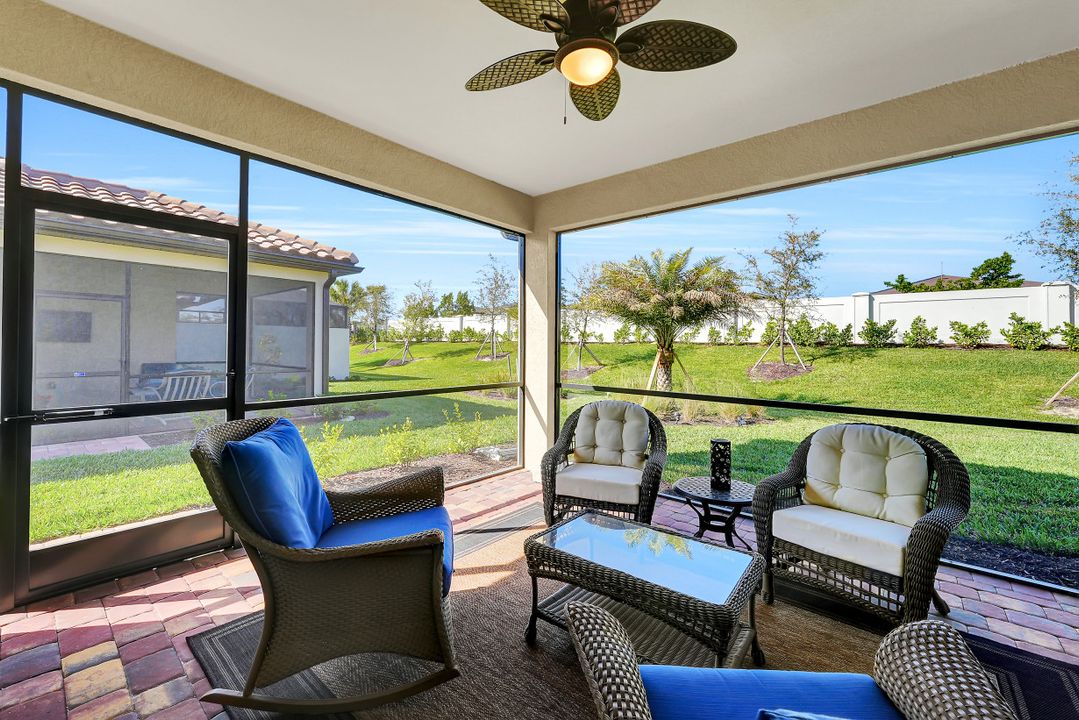 12379 Canal Grande Dr, North Fort Myers, FL 33903