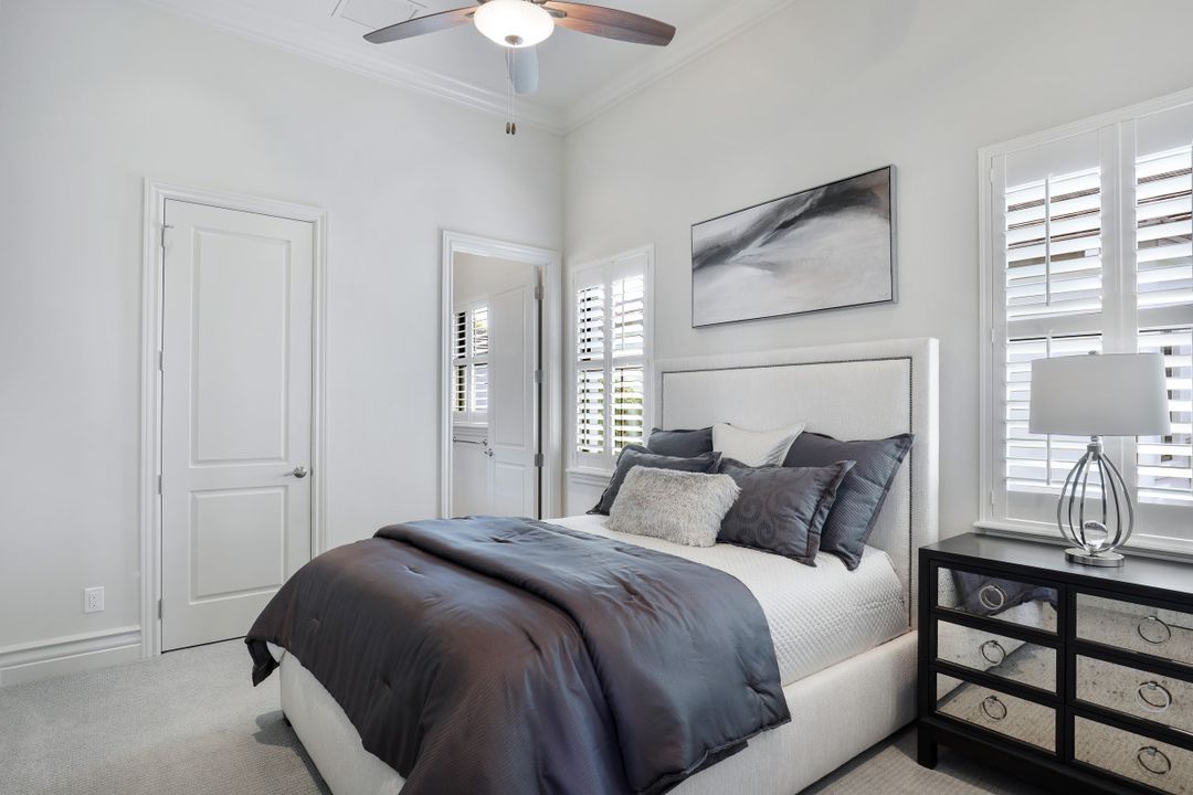16459 Seneca Way, Naples, FL 34110