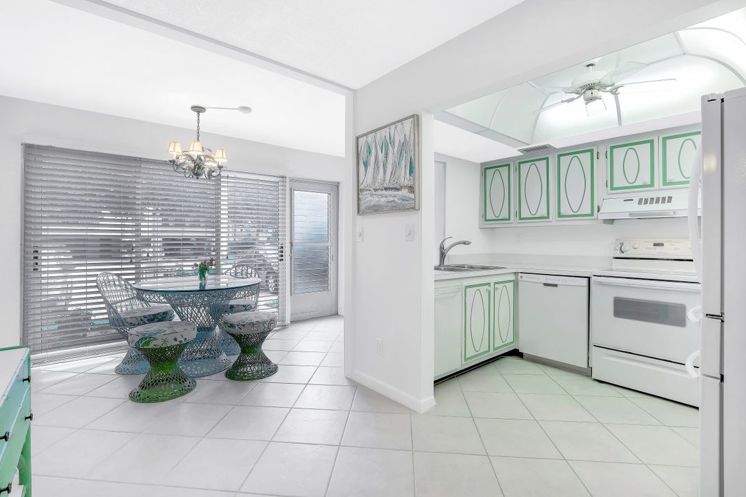 1222 Gordon Dr #2, Naples, FL 34102