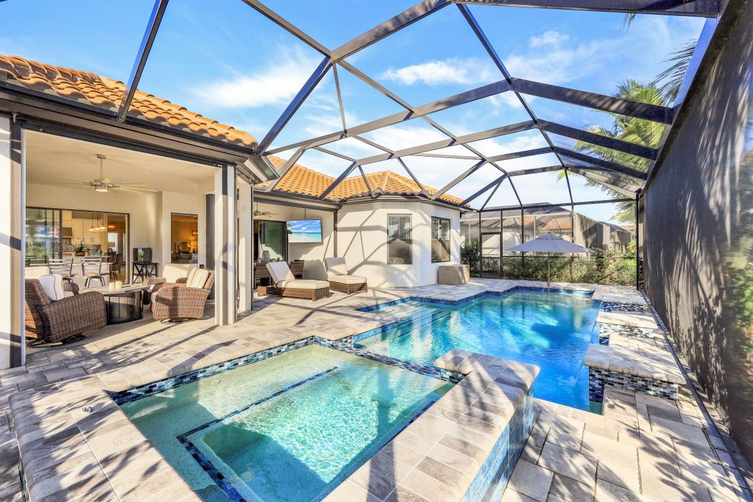 3274 Belon Ln, Naples, FL 34114