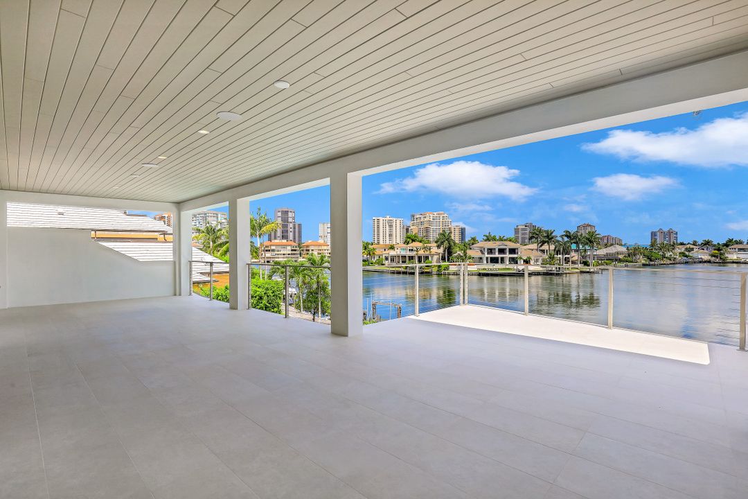 313 Turtle Hatch Rd, Naples, FL 34103