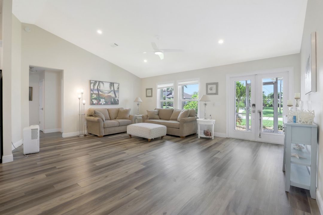 2307 SW 40th St, Cape Coral, FL 33914