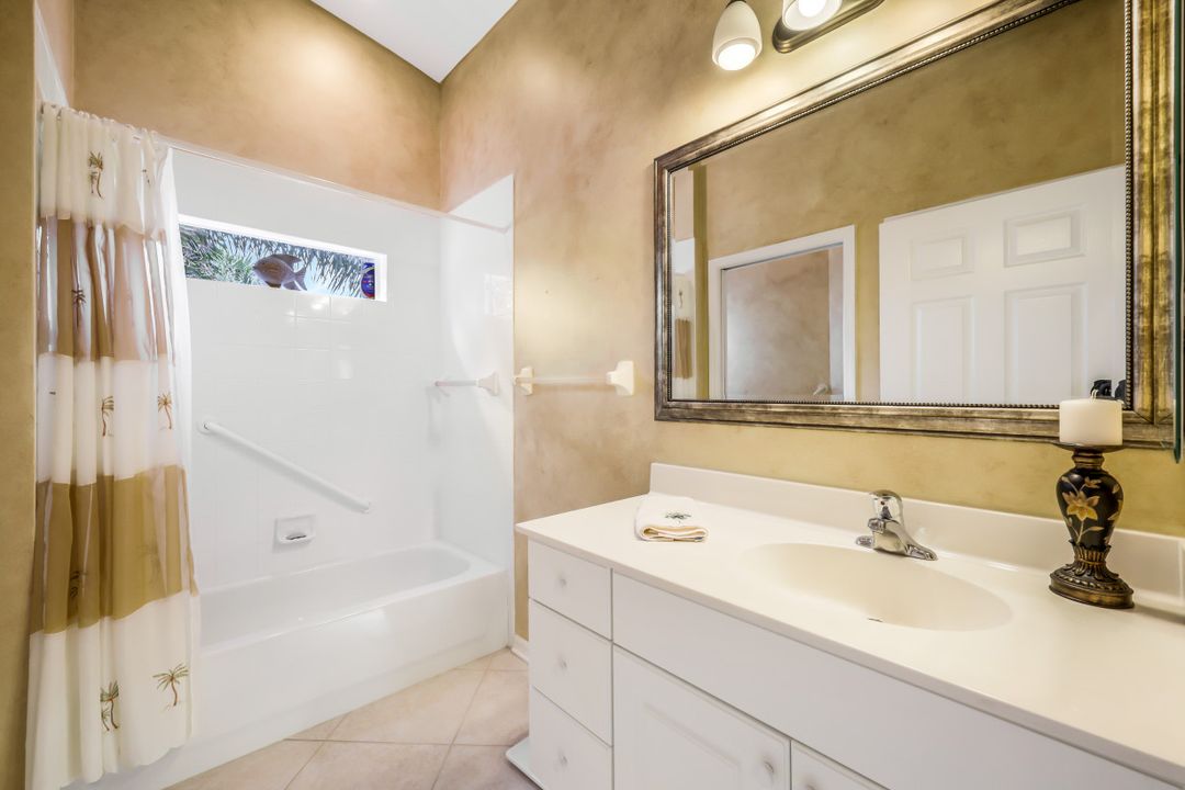 2386 Magnolia Ln #16, Naples, FL 34112