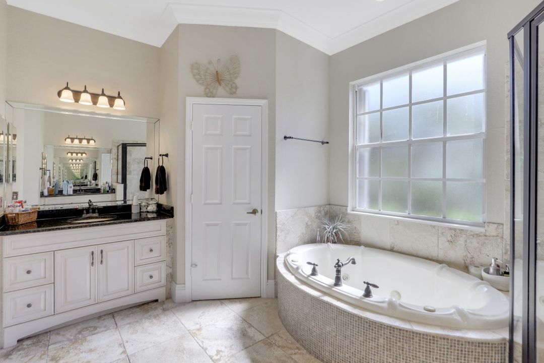 776 Grand Rapids Blvd, Naples, FL 34120