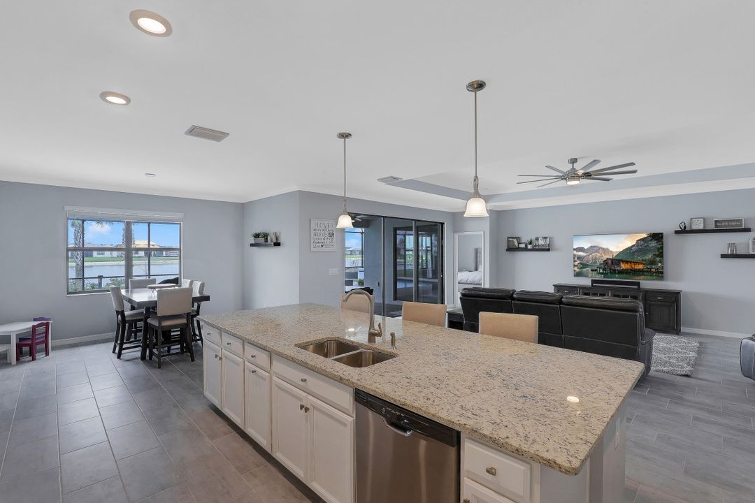 17484 Ashcomb Way, Estero, FL 33928