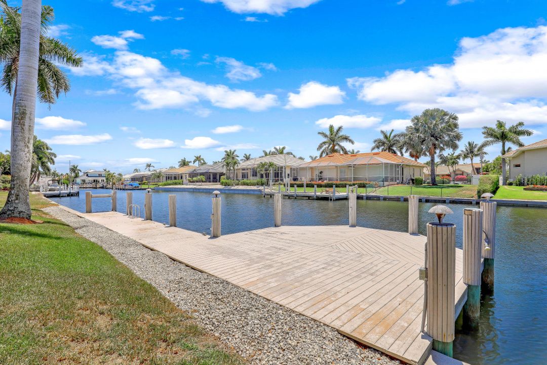 160 S Seas Ct, Marco Island, FL 34145