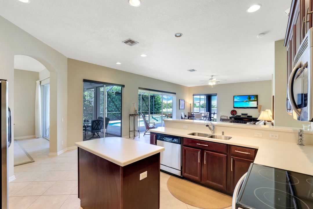 3028 Via San Marco Ct, Fort Myers, FL 33905