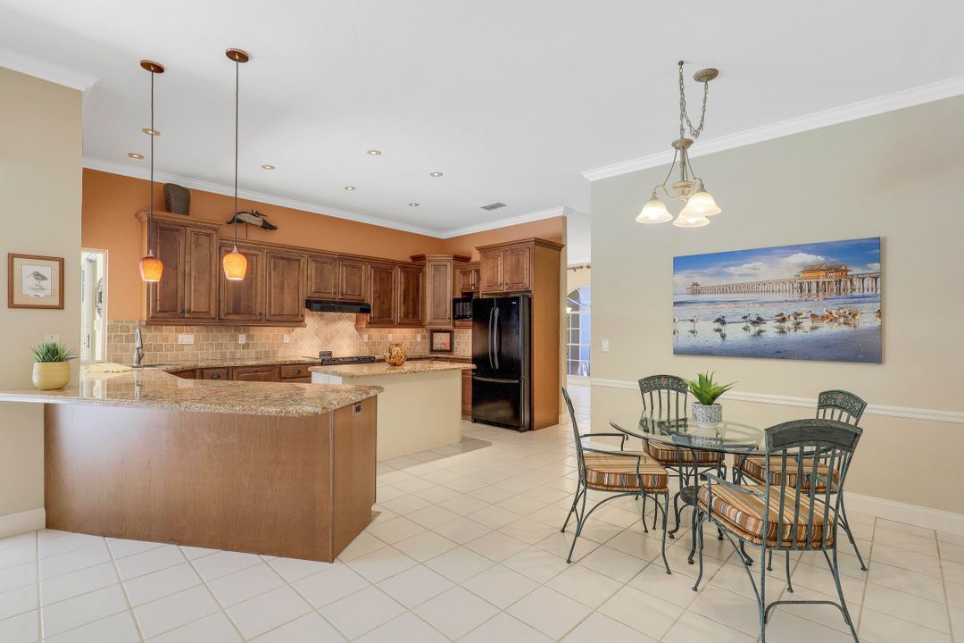 24730 Lyonia Ln, Bonita Springs, FL 34134