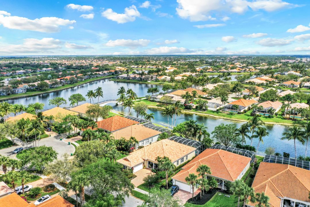 2909 Hatteras Way, Naples, FL 34119