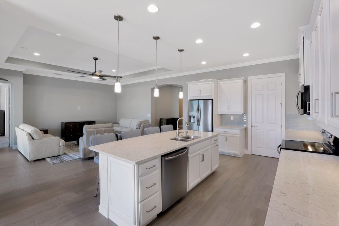 14740 Windward Ln, Naples, FL 34114