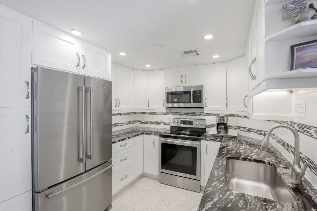 440 Seaview Ct #909, Marco Island, FL 34145