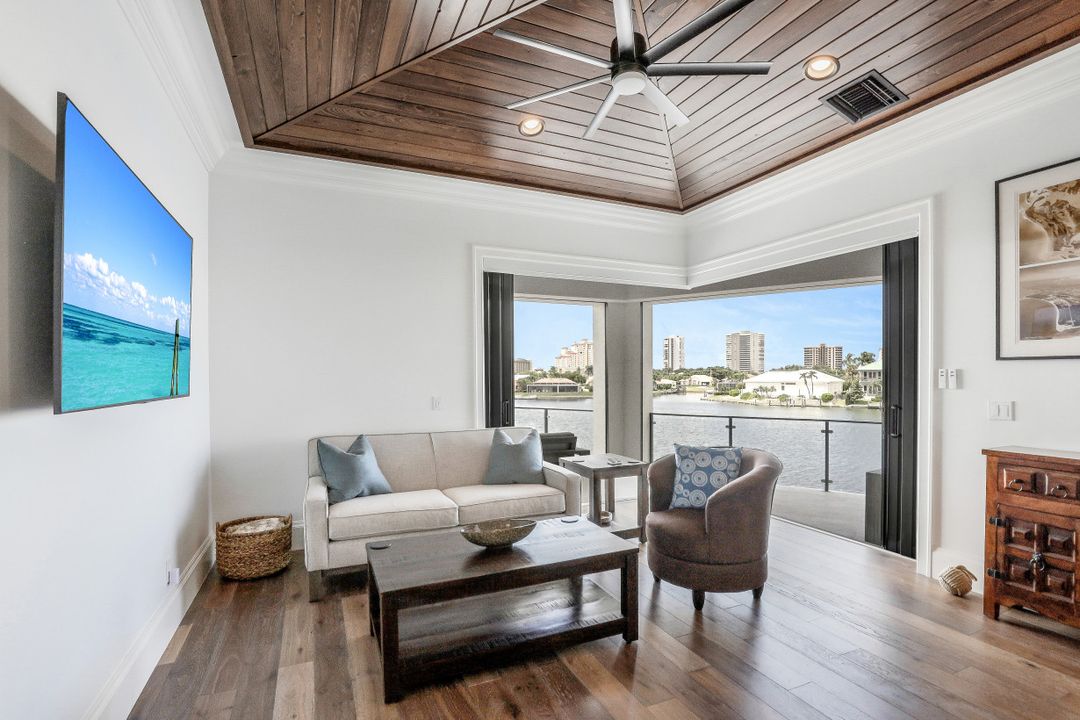 1001 Coronado Ct, Marco Island, FL 34145