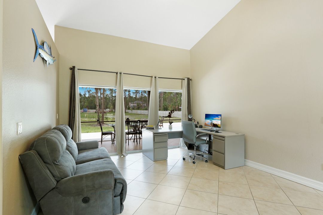 1462 Everglades Blvd N, Naples, FL 34120