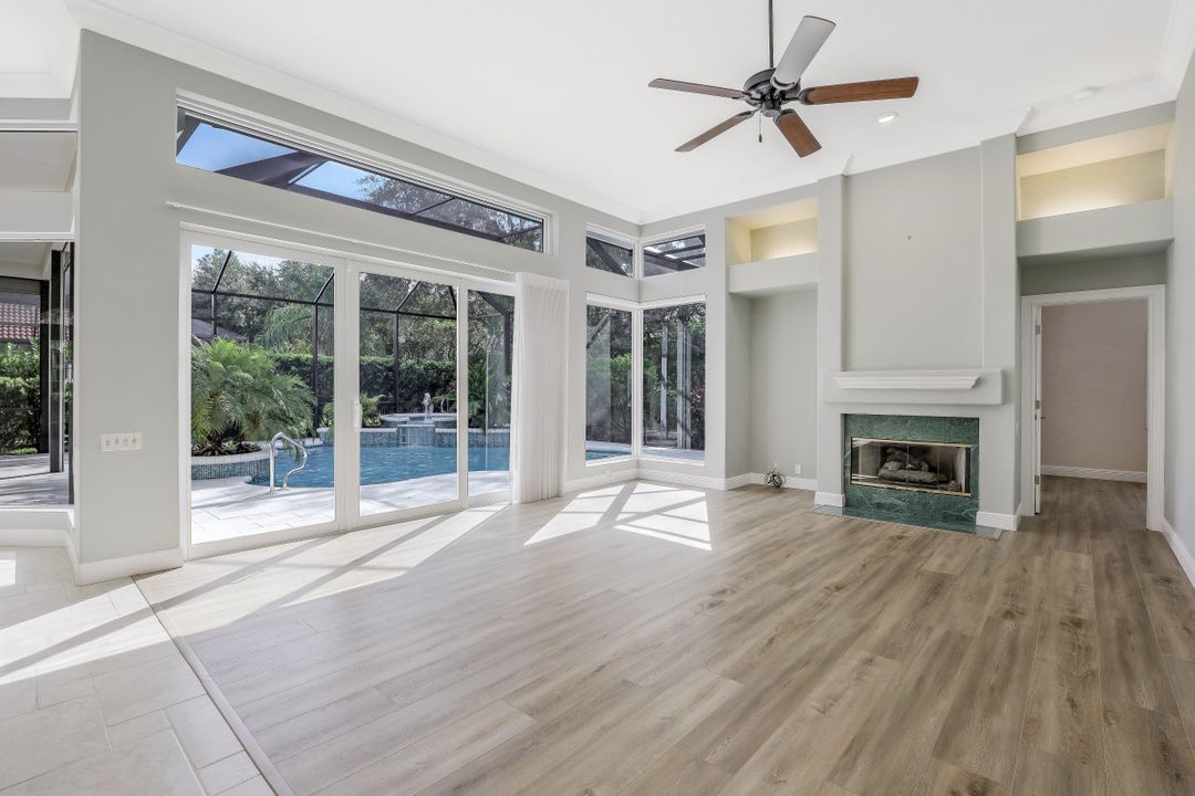 518 Wedgewood Way, Naples, FL 34119