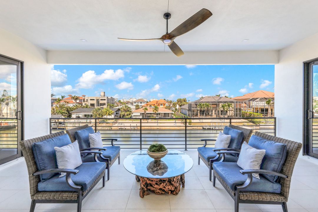 469 Germain Ave, Naples, FL 34108