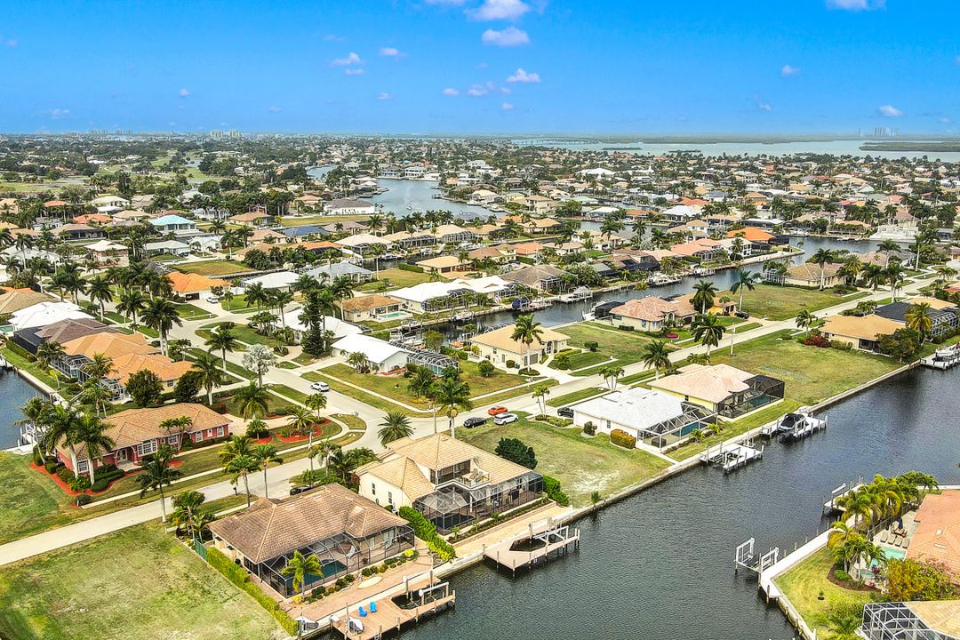 99 Gulfport Ct, Marco Island, FL 34145