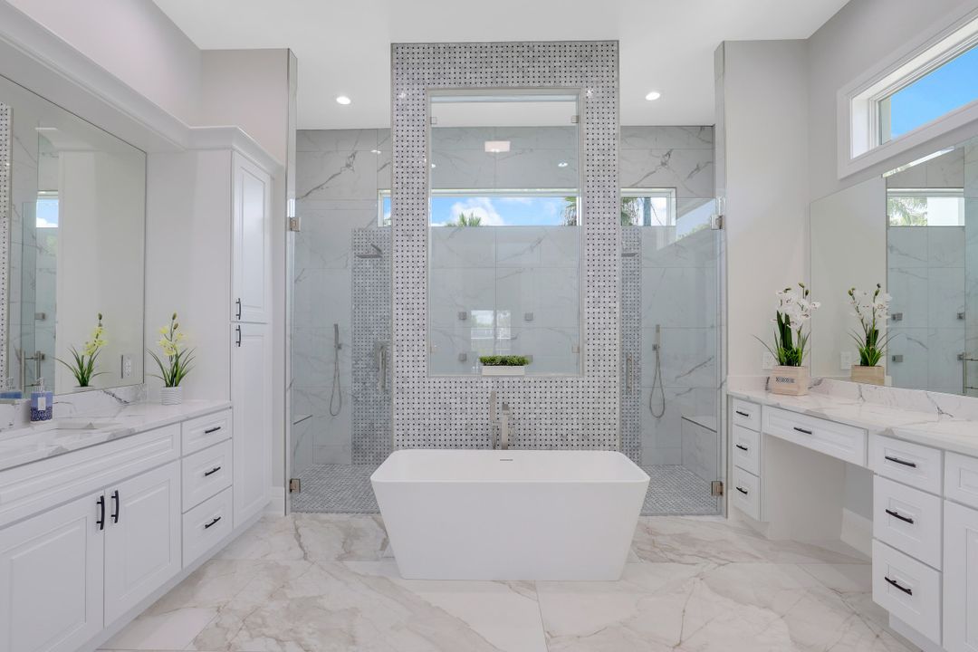 5333 Bayshore Ave, Cape Coral, FL 33904