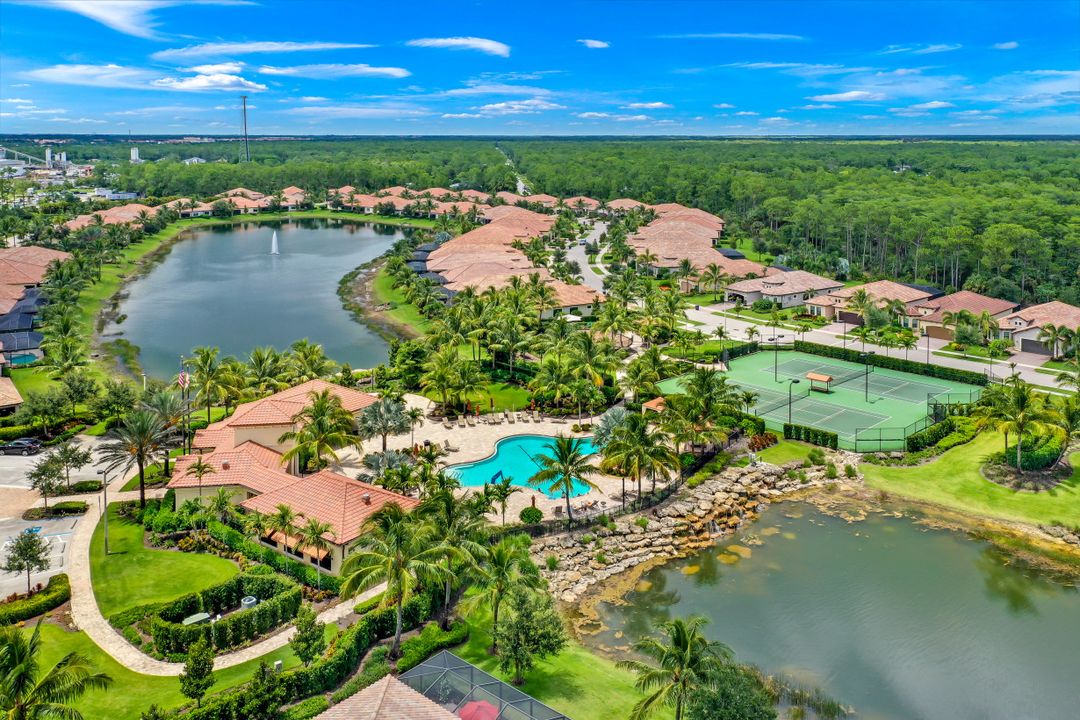 9167 Isla Bella Cir, Bonita Springs, FL 34135