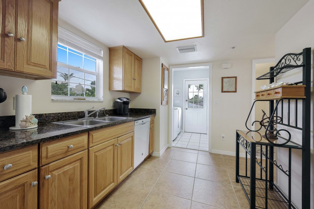 4733 Spring Creek Dr, Bonita Springs, FL 34134