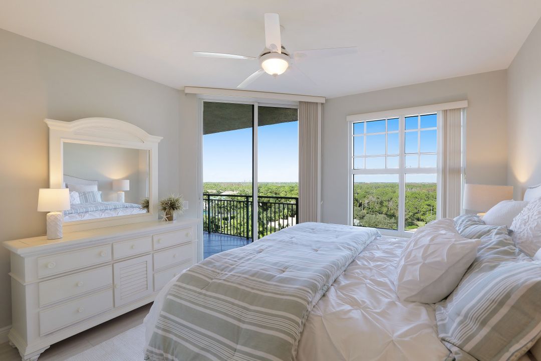 445 Cove Tower Dr #902, Naples, FL 34110