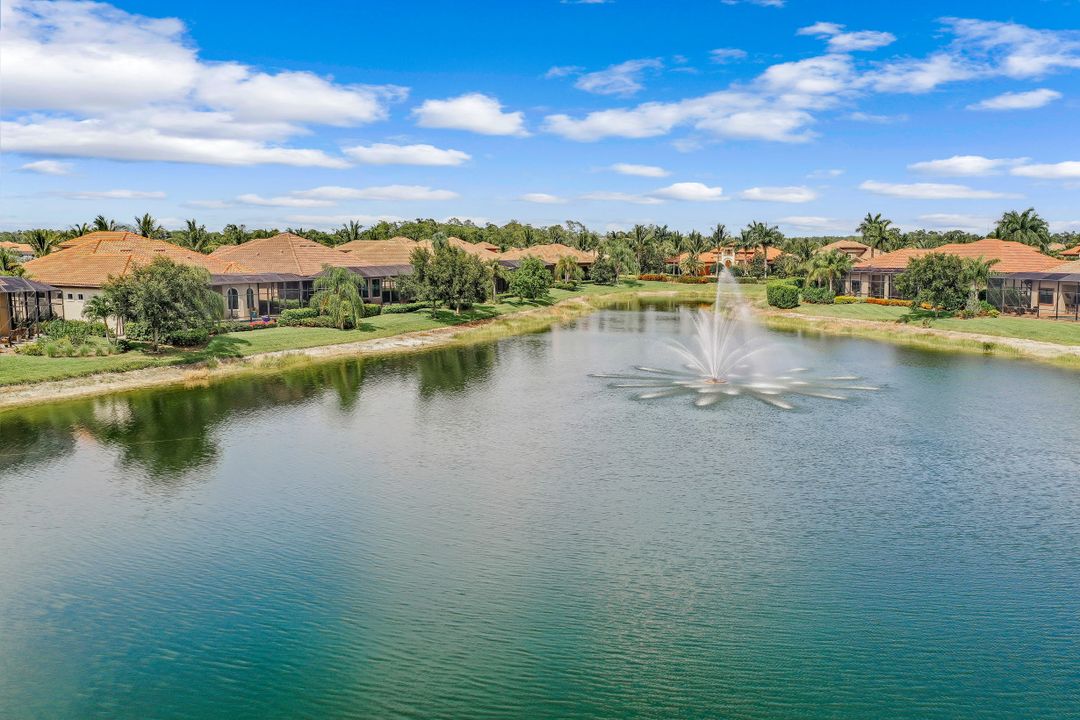 6512 Costa Cir, Naples, FL 34113