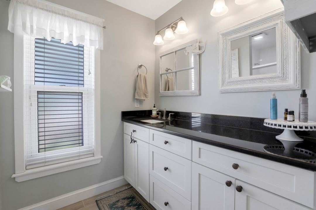 3015 SW 7th Ave, Cape Coral, FL 33914