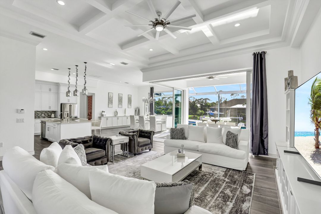 2612 Surfside Blvd, Cape Coral, FL 33914