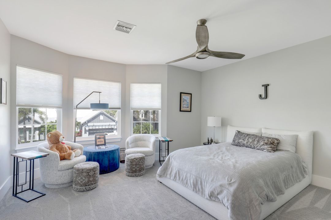 14844 Dockside Ln, Naples, FL 34114