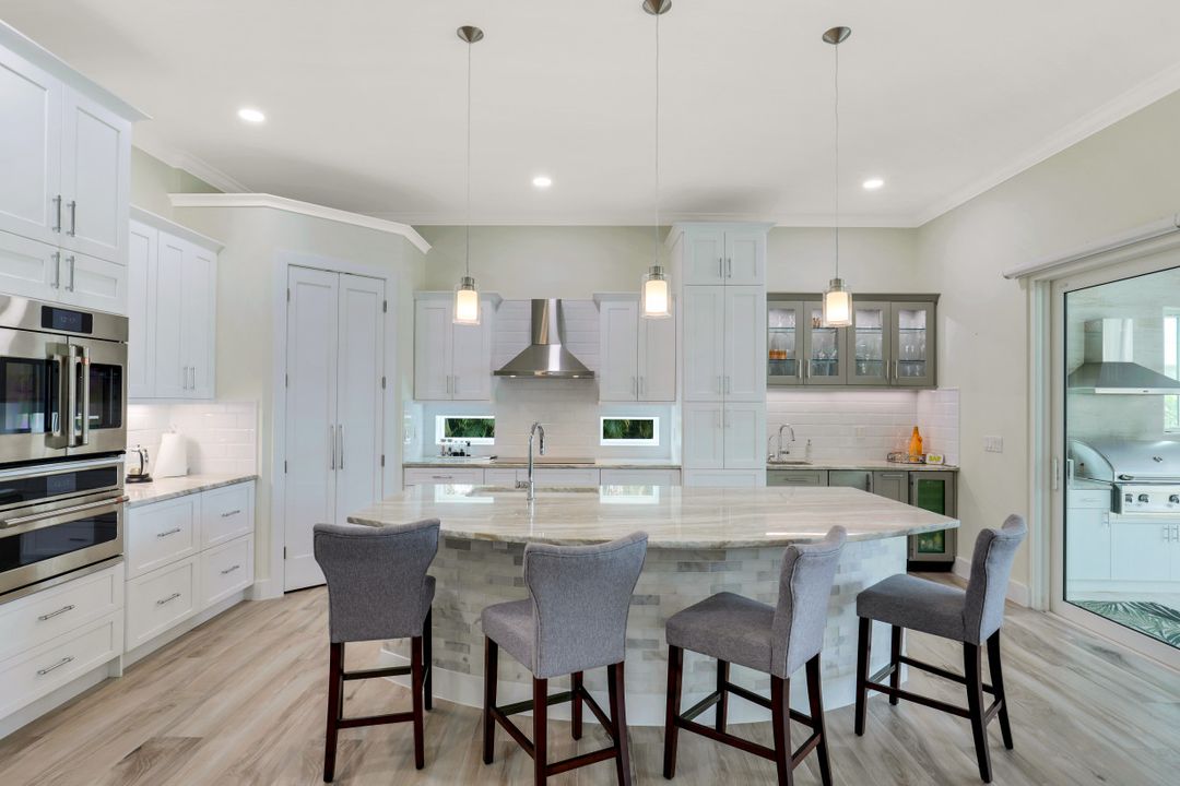 27050 Flamingo Dr, Bonita Springs, FL 34135