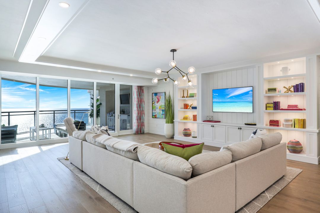 11125 Gulf Shore Dr #1001, Naples, FL 34108