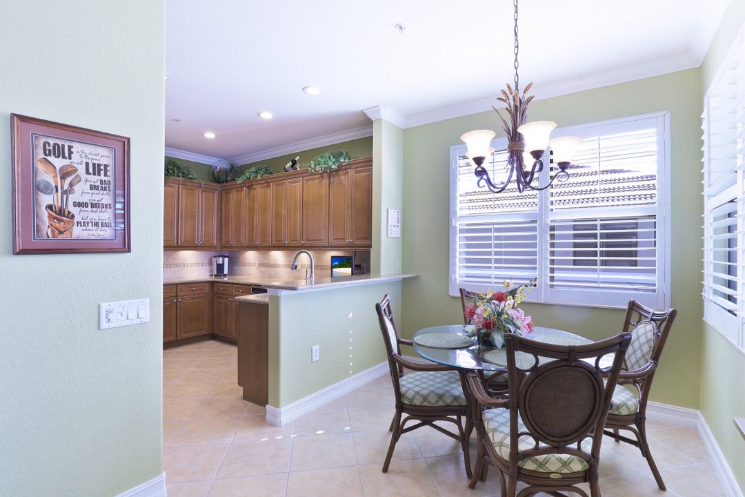 10498 Smoke House Bay Dr #201, Naples, FL 34120