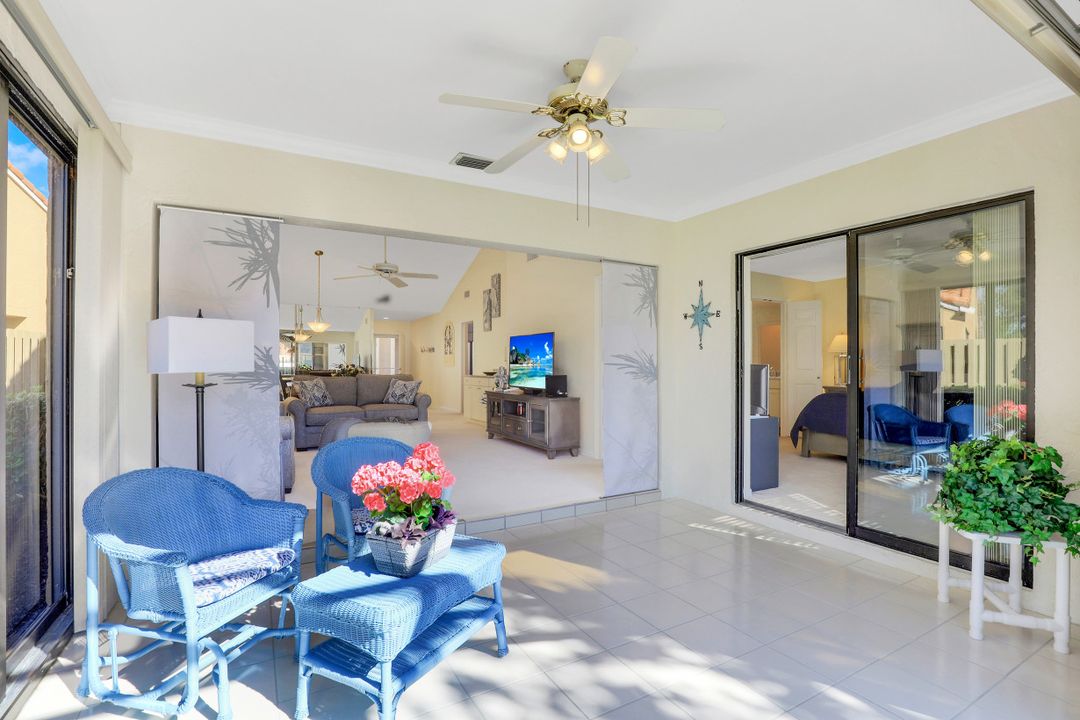 547 Beachwalk Cir, Naples, FL 34108