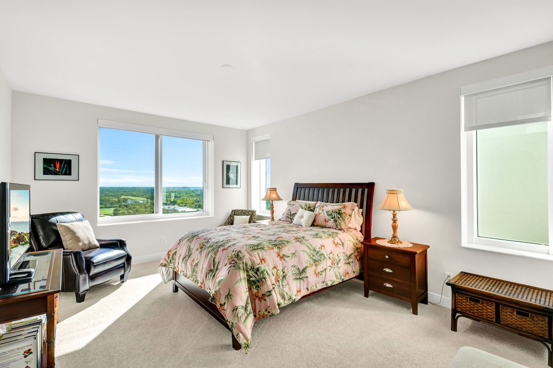 265 Indies Way #1404, Naples, FL 34110