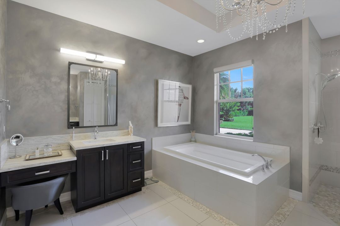 5931 Spanish Oaks Ln, Naples, FL 34119