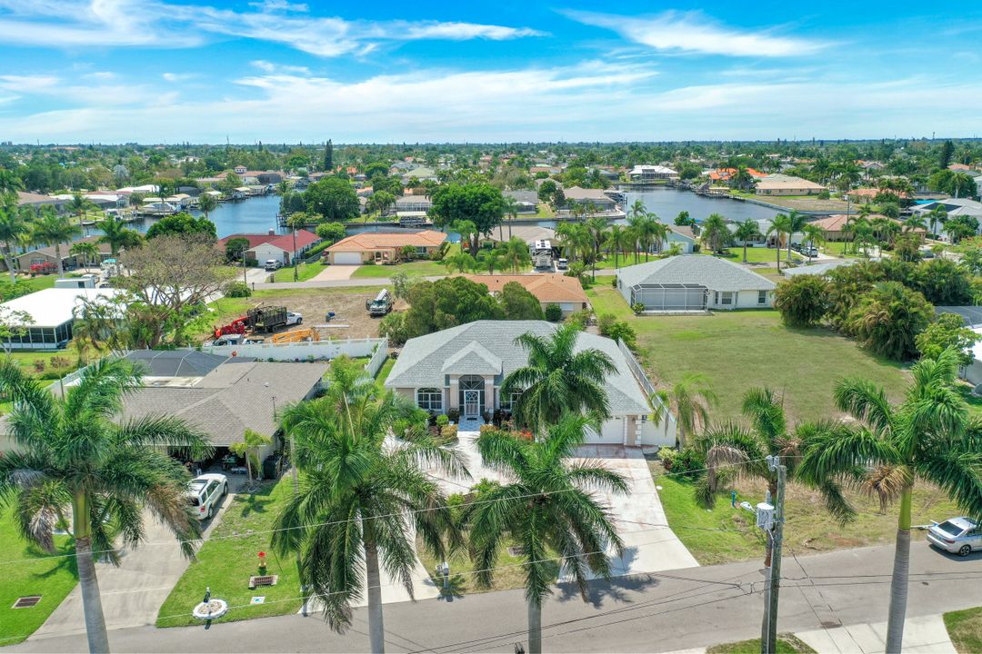 3332 SE 22nd Pl, Cape Coral, FL 33904