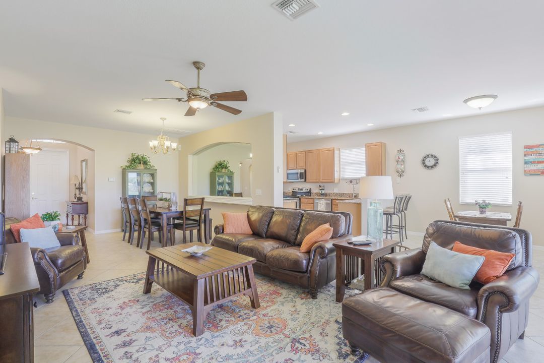 14281 Manchester Dr, Naples, FL 34114