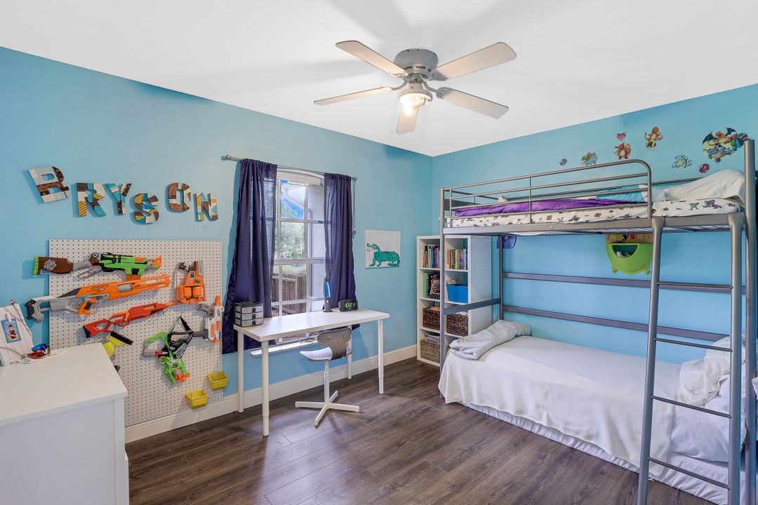 206 Kirtland Dr, Naples, FL 34110