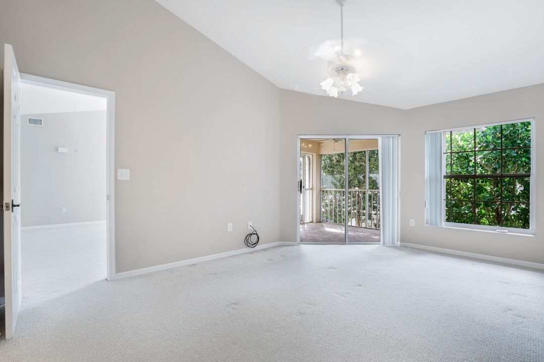 5635 Turtle Bay Dr #12, Naples, FL 34108