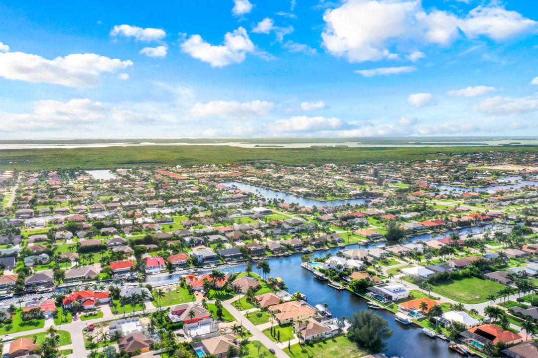 2405 SW 50th St, Cape Coral, FL 33914